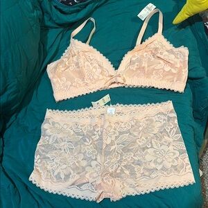 Elegant Lace Lingerie Set